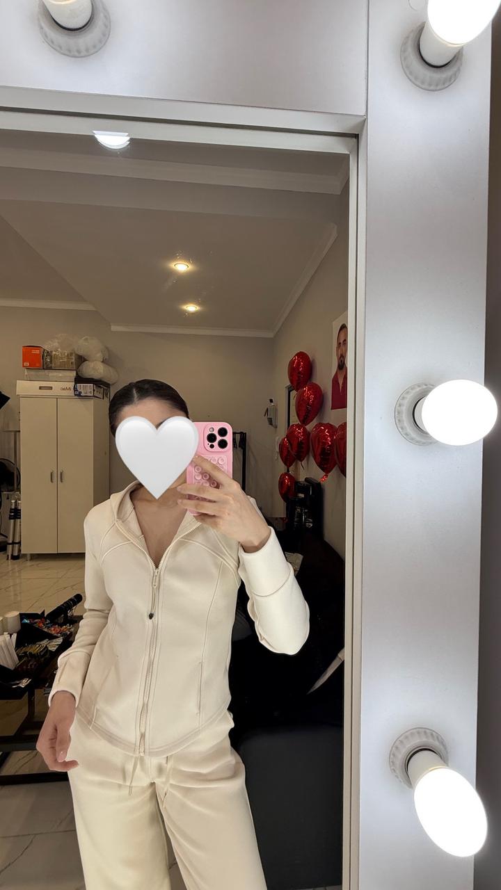 Двойка спортивная бежевая