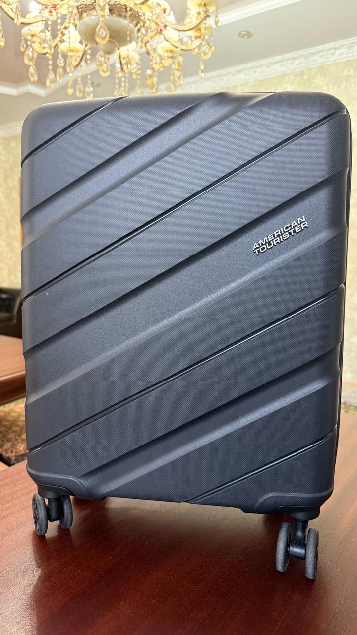 Чемодан American Tourister ручная кладь с кодовым замком