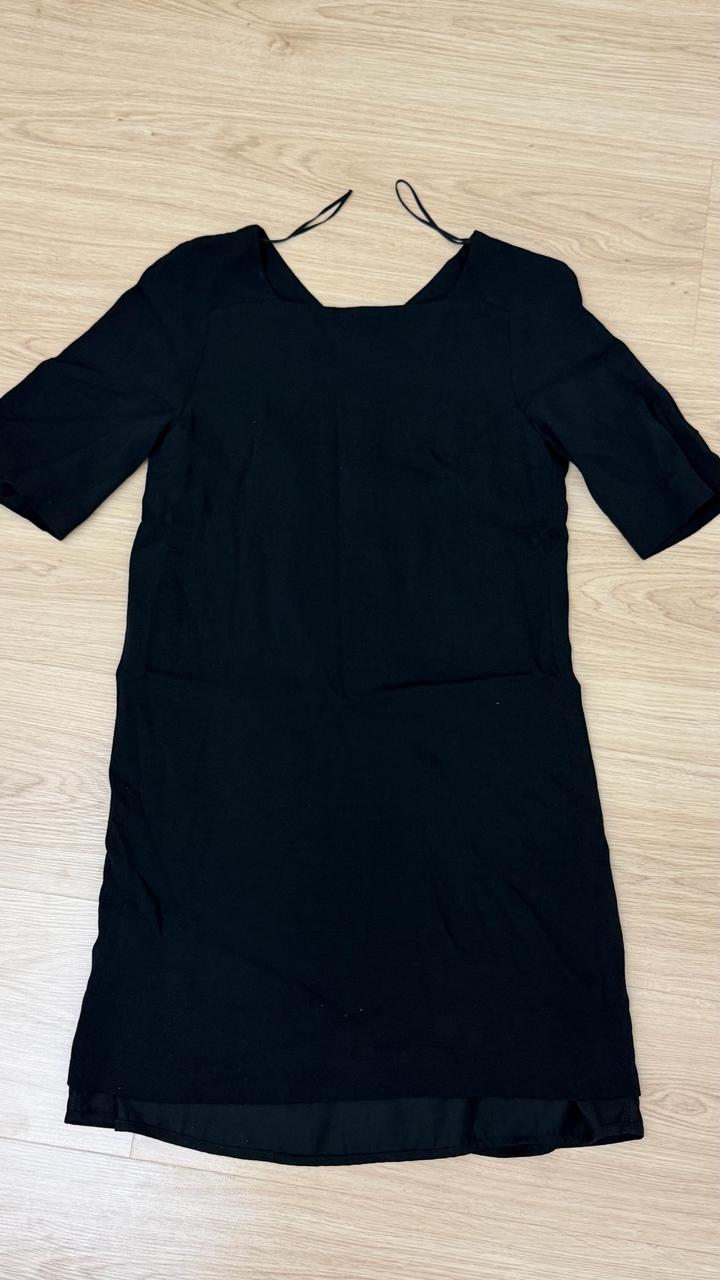 Черное платье Mango