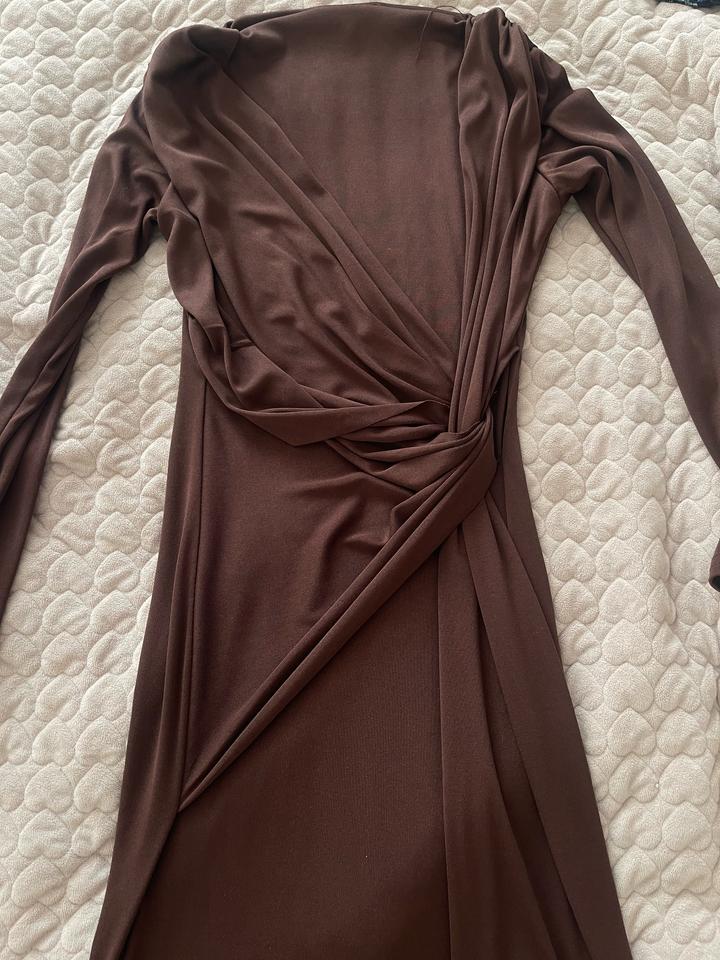 Красивая платье!