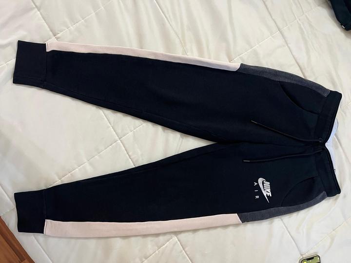 Спортивный костюм Nike