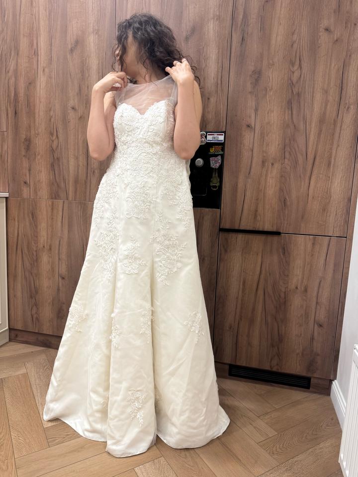 Новое Свадебное платье