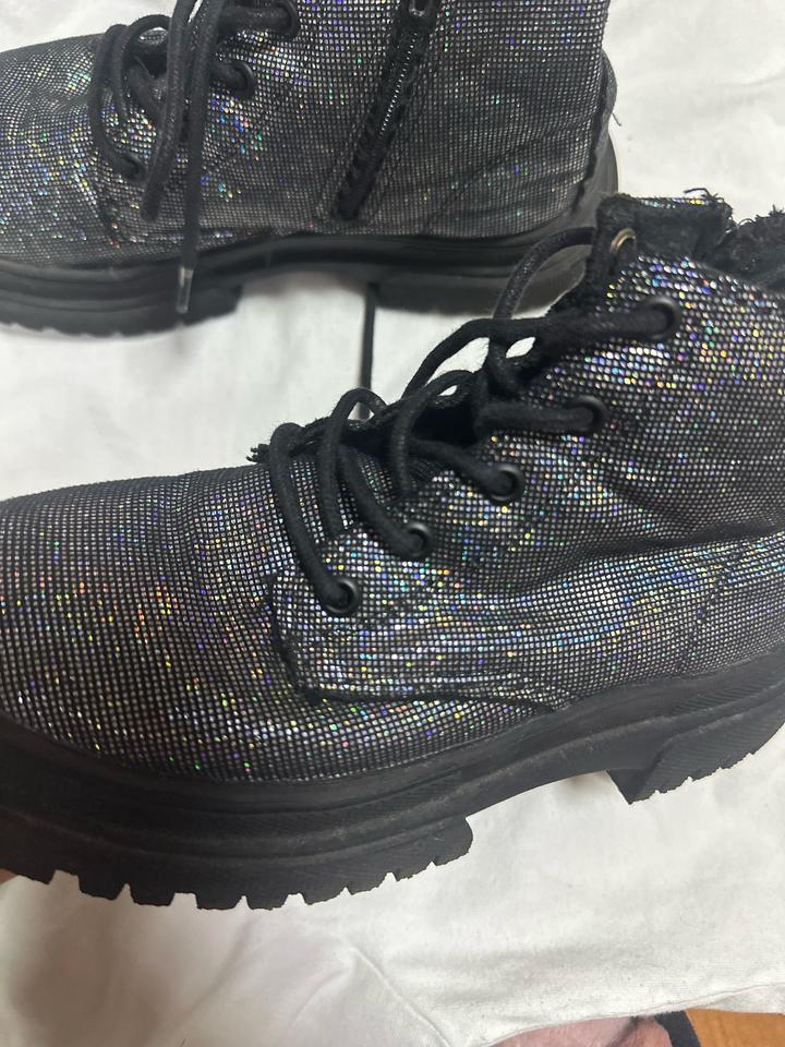 Стильные ботинки ZARA для девочки