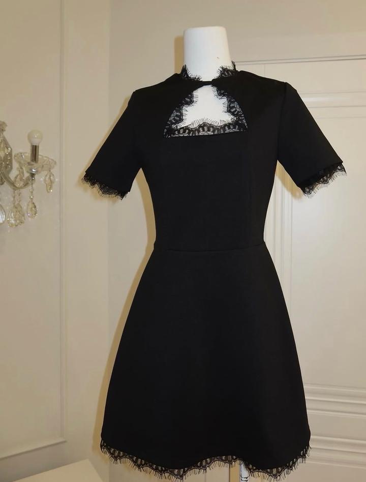 Черное платье