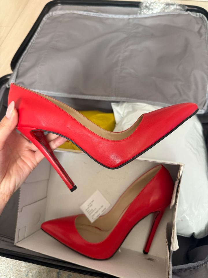 Красные туфли