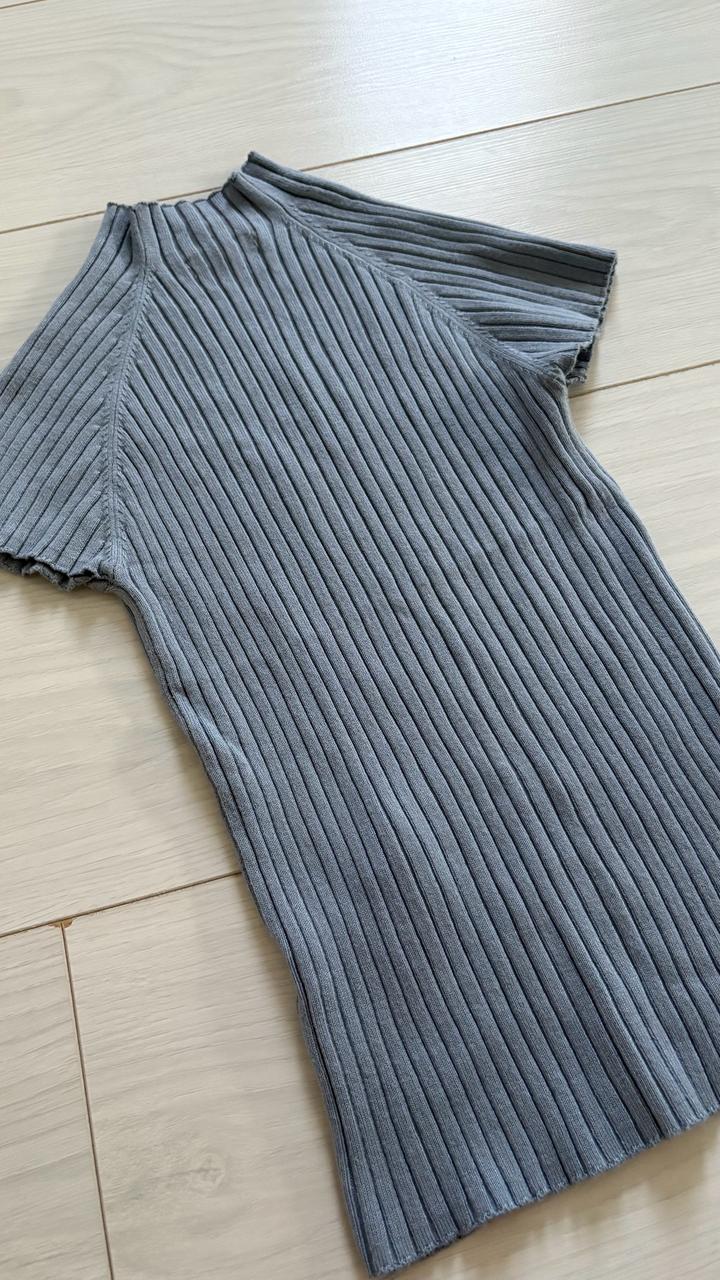 Stradivarius Голубой топ с средней горловиной