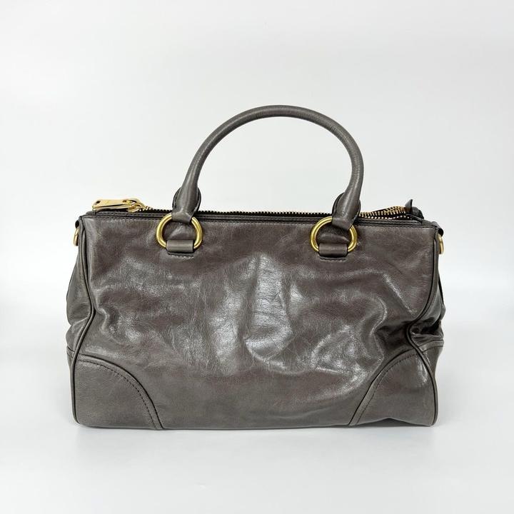 Miu Miu Vitello Shine оригинал