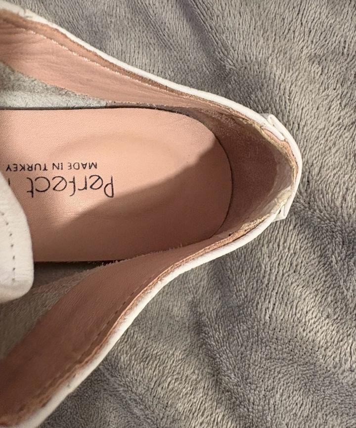 Новые кожаные кеды