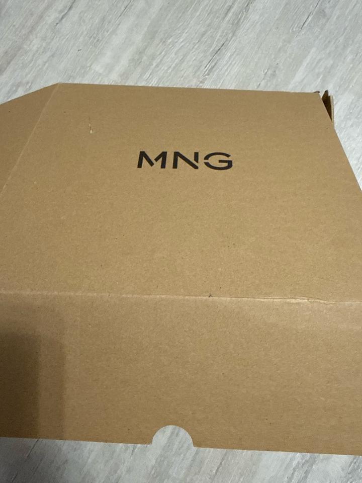 Продаю ботильоны