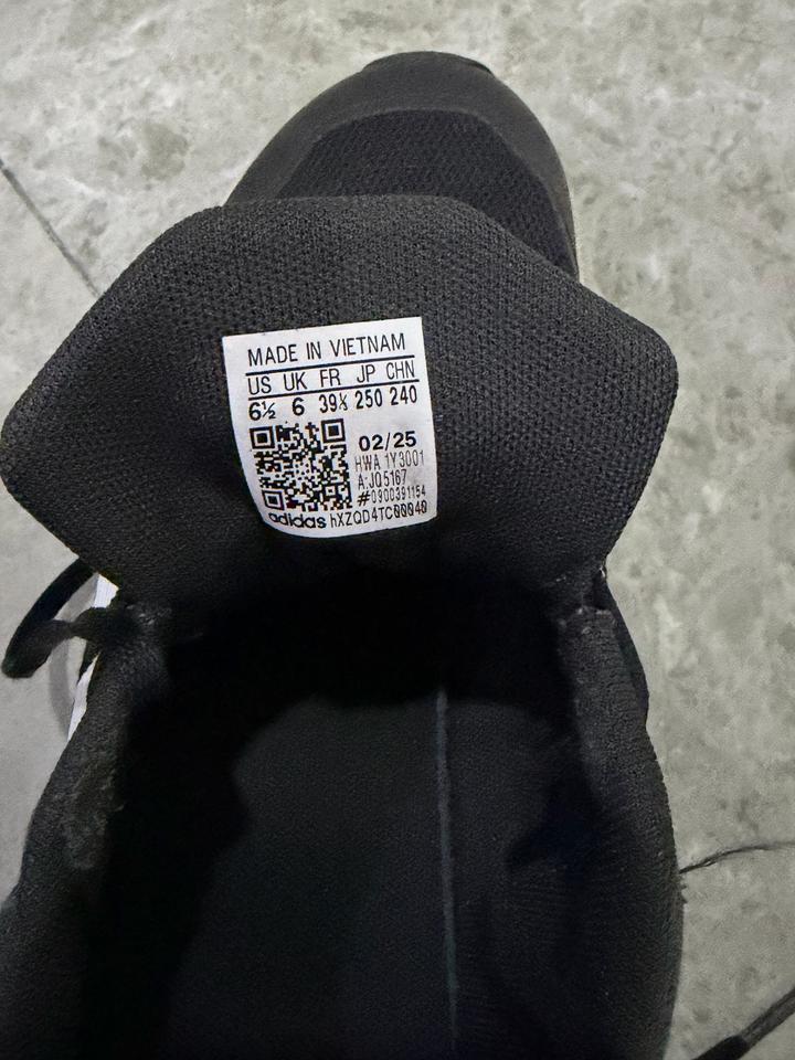 кроссовки adidas