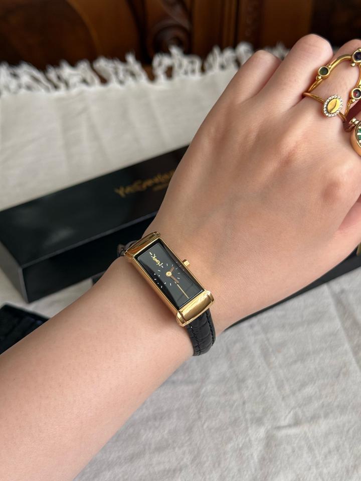 Винтажные часы YvesSaintLaurent