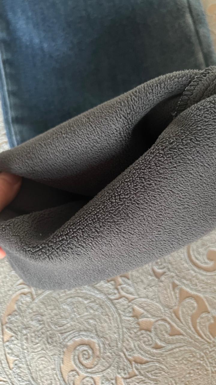 Кофта Levi’s и утепленные зимние джинсы для девочки