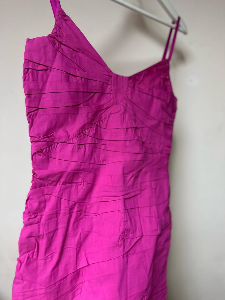 Розовое платье Rinascimento (Italy)