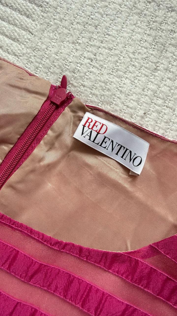 Розовое платье Red Valentino
