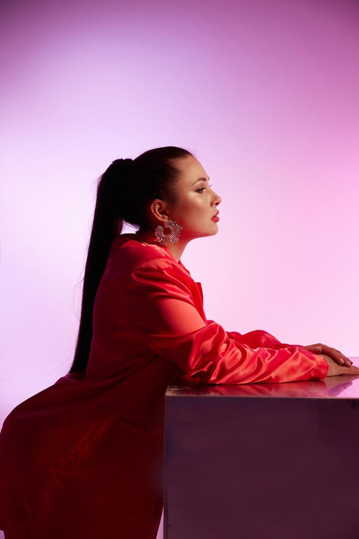 Платье-пиджак+туфли.