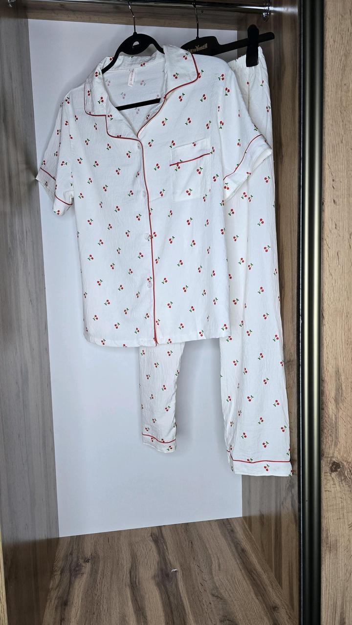 Пижамы женские