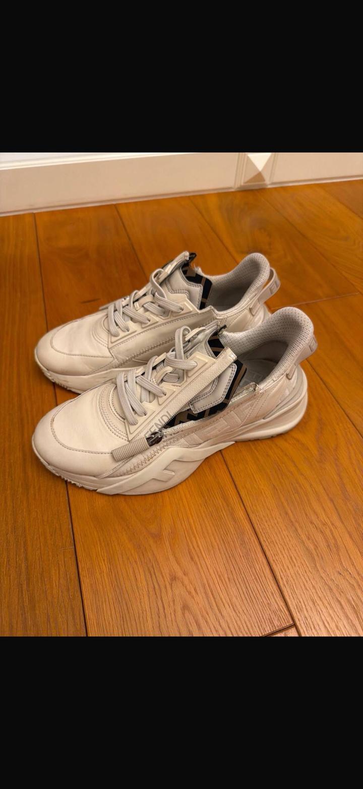 Кроссовки Fendi flow