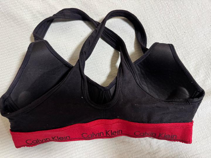 Топ от Calvin Klein