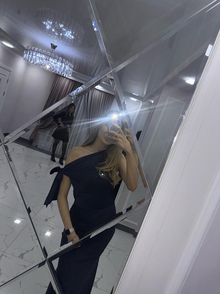 Темно синее платье атлас