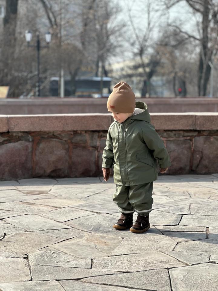 Резиновый детский костюм унисекс Zara