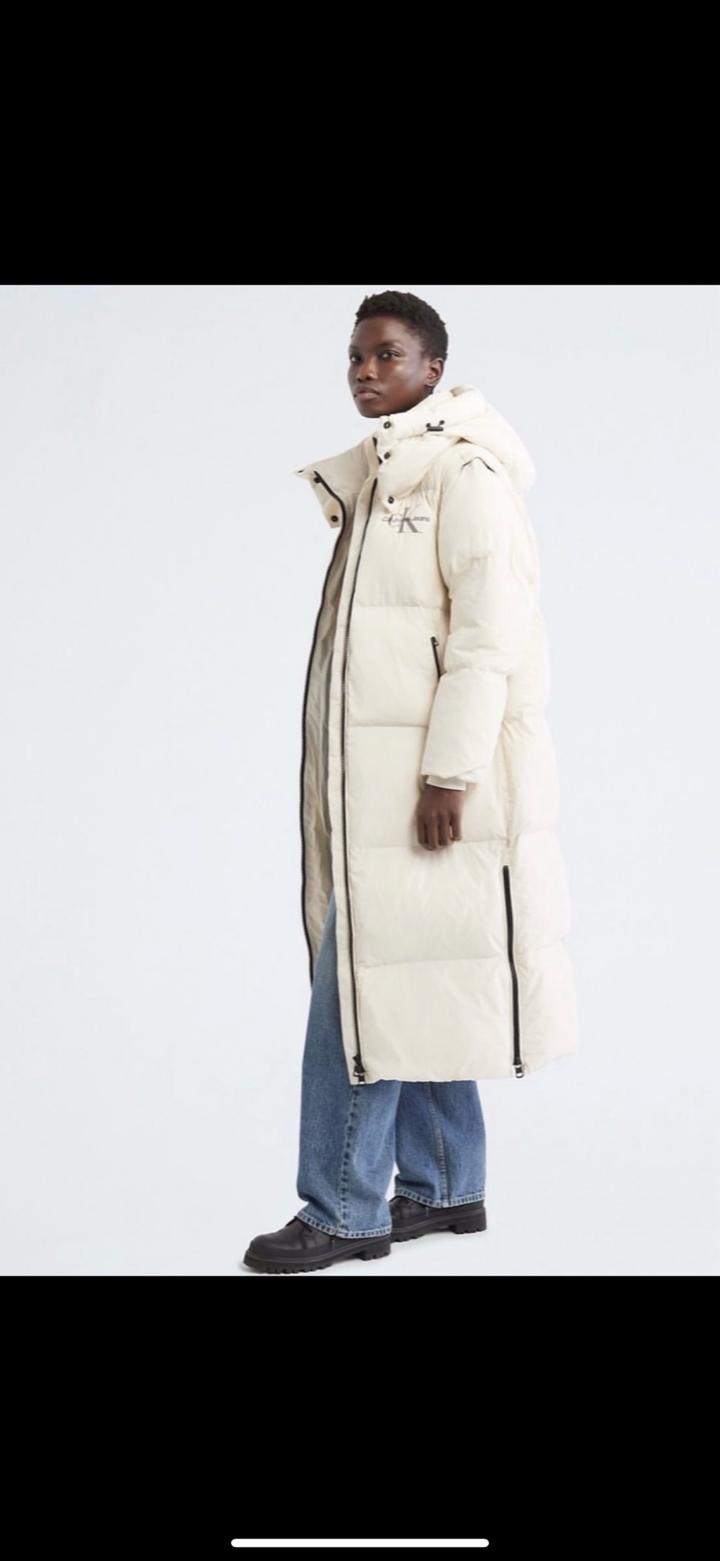 Белая куртка пуховик Calvin Klein оригинал, размер XS