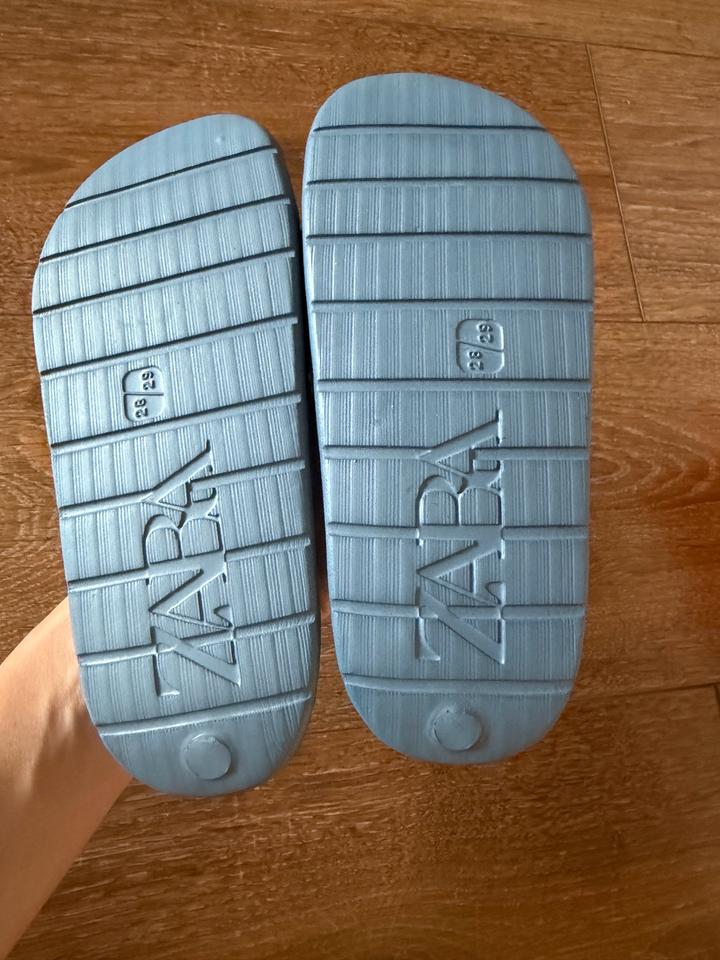 Шлепанцы Zara