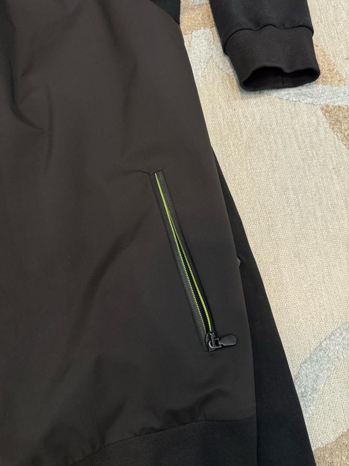 Продам спортивный костюм Botegga