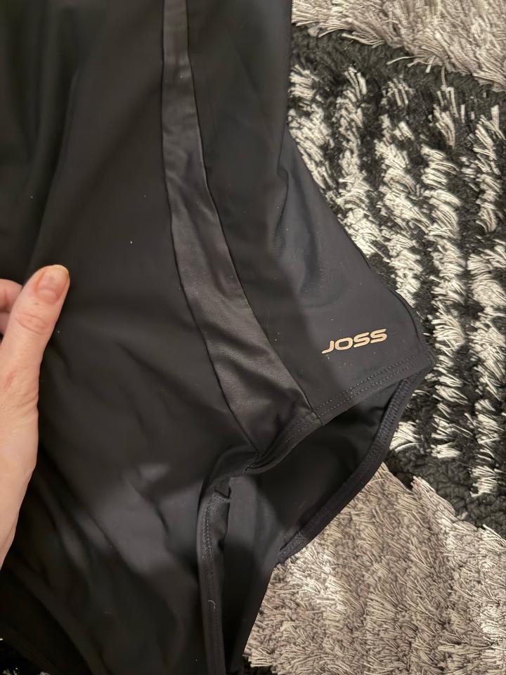 Спортивный купальник