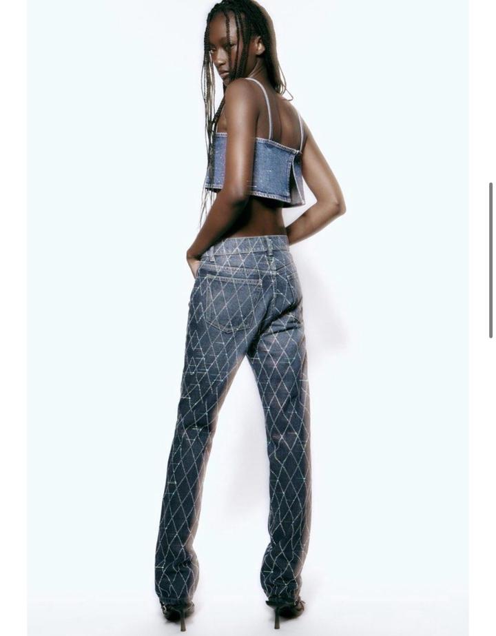 Джинсы со стразами Zara 36