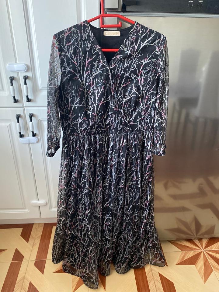 Нарядный платья