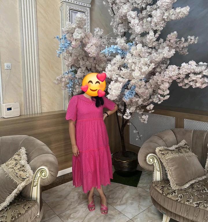 Платье ажурное.