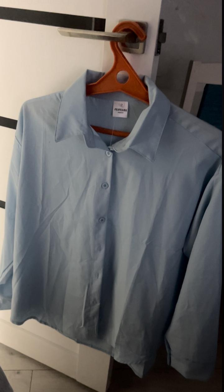 Блузка голубая оверсайз