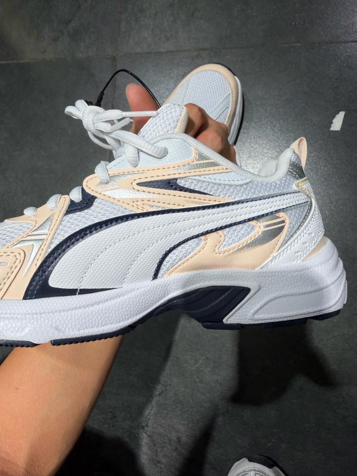 Женские кроссовки Puma