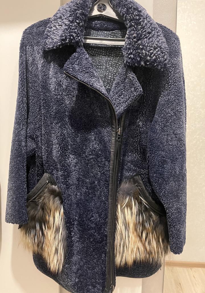 Шуба из меха овчины.