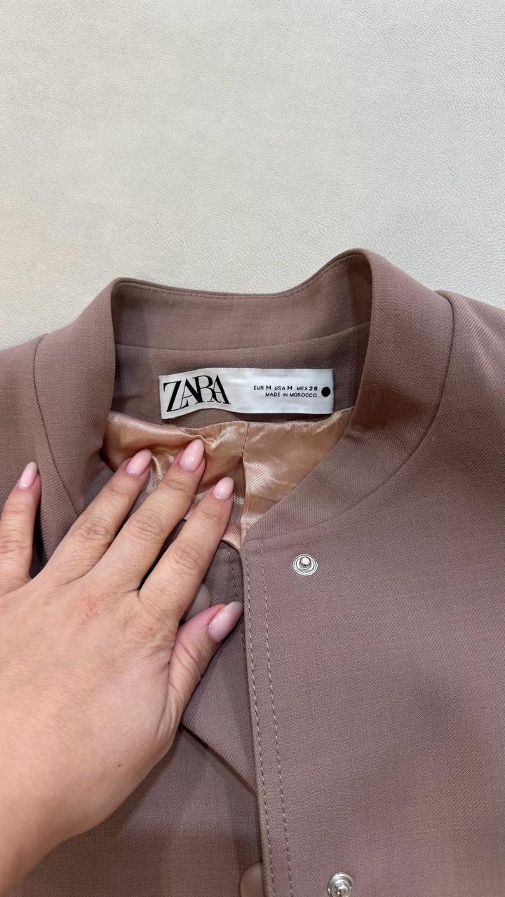 Бомбер от Zara