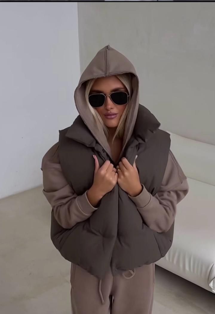 Безрукавка Amona