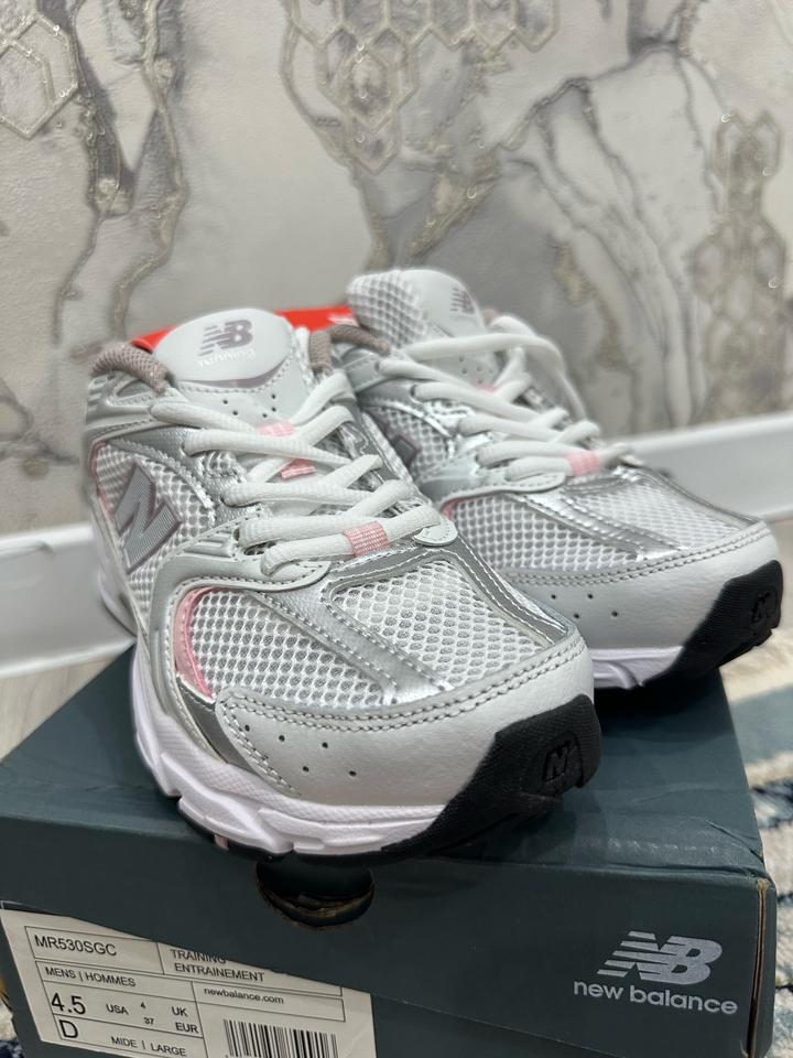 New Balance 530 Pink