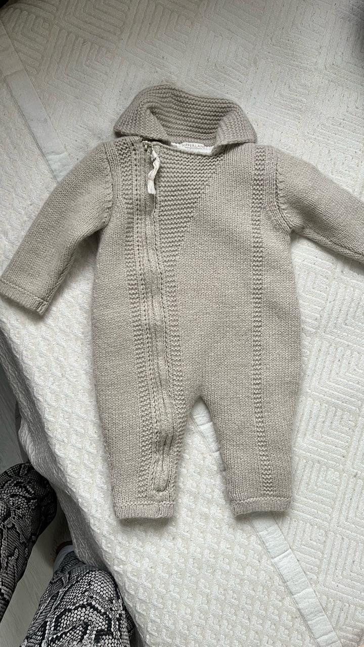 Теплая вязаная комбинезон