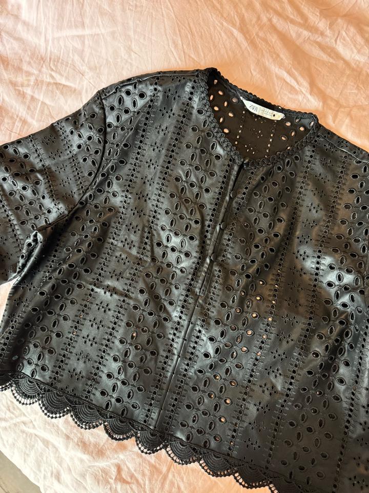 Кожаная кофта Zara