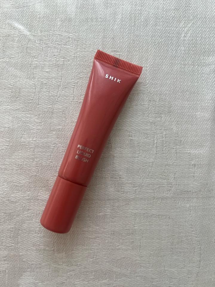 SHIK Studiо румяна