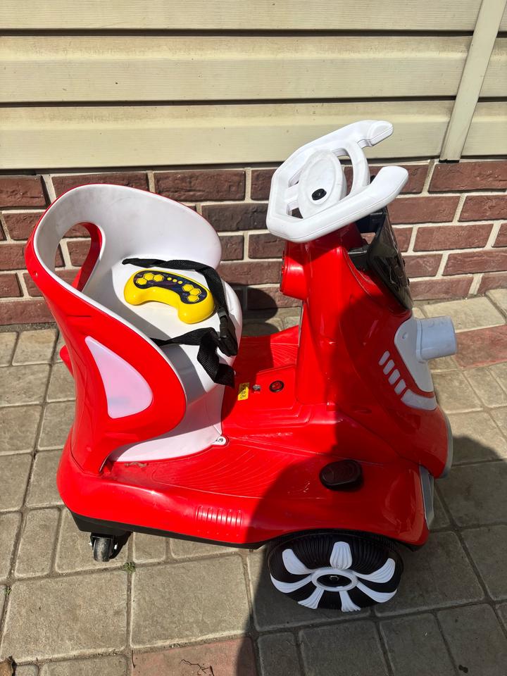 Машинка детская