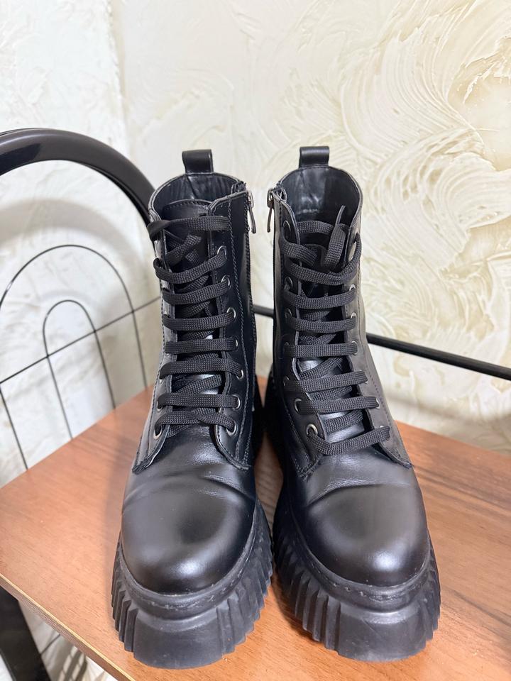 Демисезонные сапоги женские