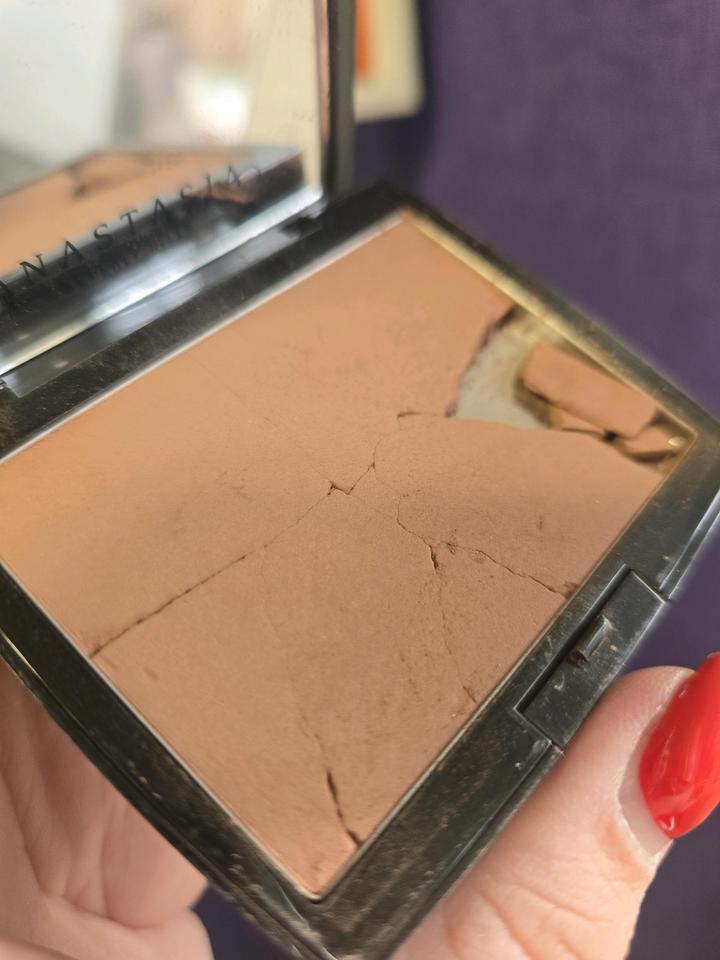 anastasia beverly hills powder bronzer бронзер tawny