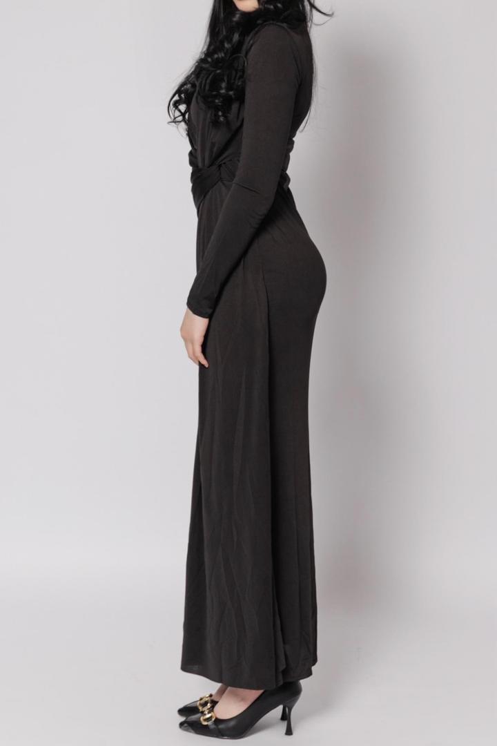 Элегантное чёрное платье