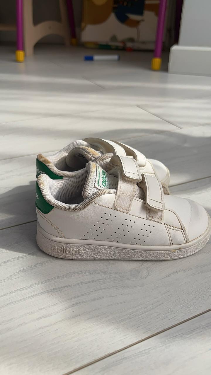 кроссовки Adidas