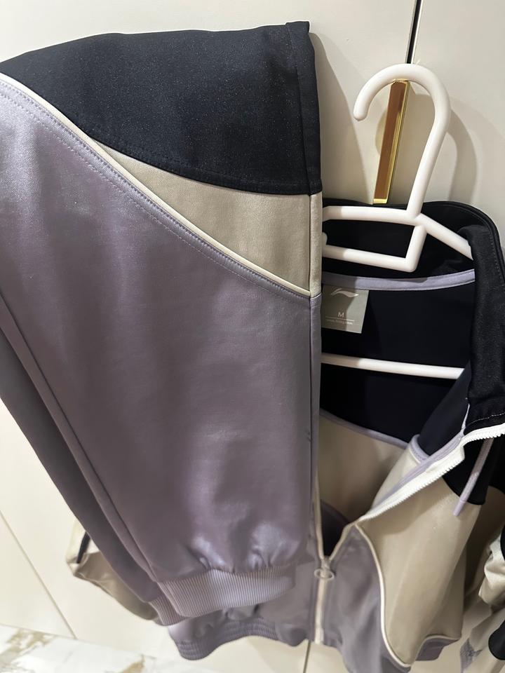 Новый костюм LI-NING