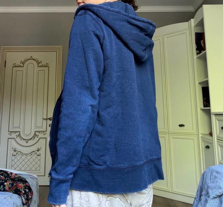 Синяя кофта Levi’s