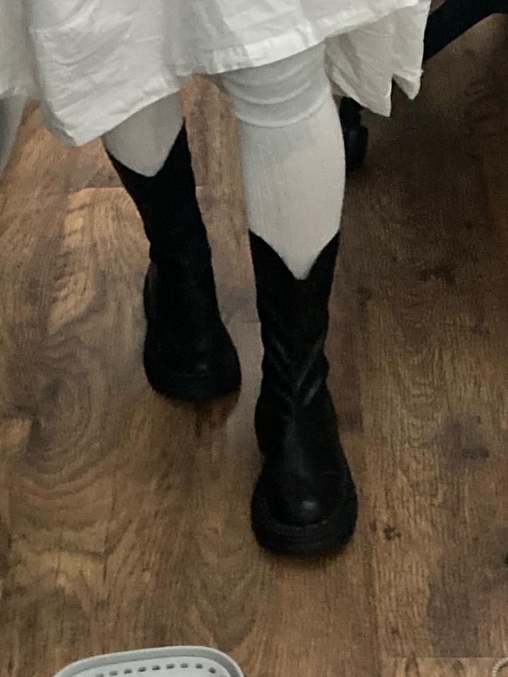 Сапоги средней высоты