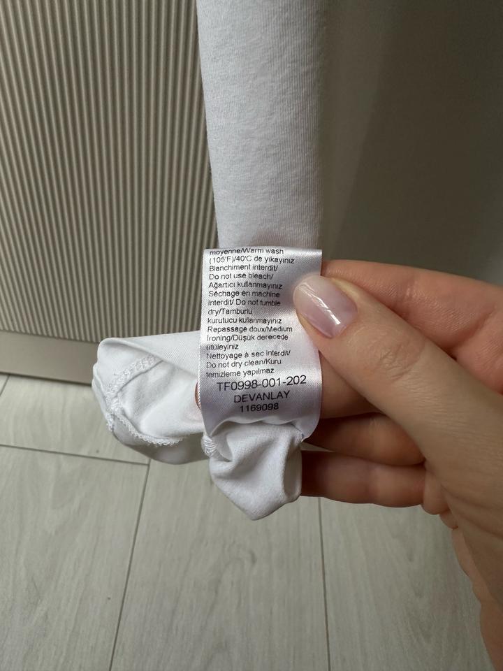 Белая футболка Lacoste