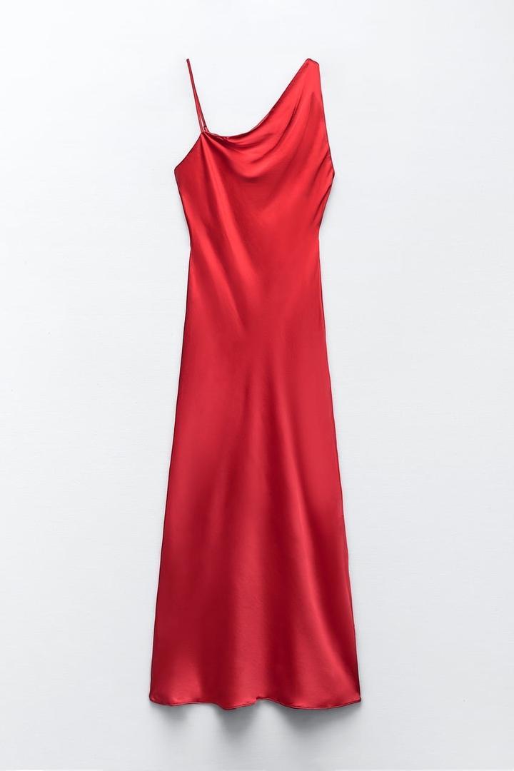 Красное платье